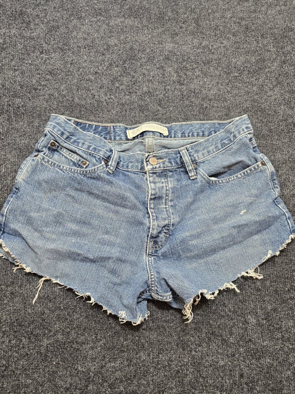 Express Women’s Denim Cutoff Shorts Meneker Style 32 Blue 100% Cotton Frayed Hem